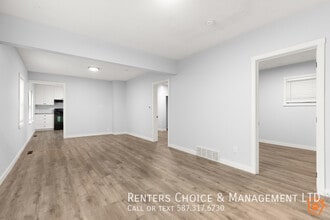 935 Elm St SE in Medicine Hat, AB - Building Photo - Building Photo