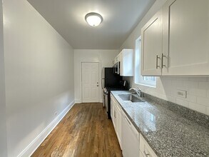 3533 W Fullerton Ave in Chicago, IL - Building Photo - Building Photo