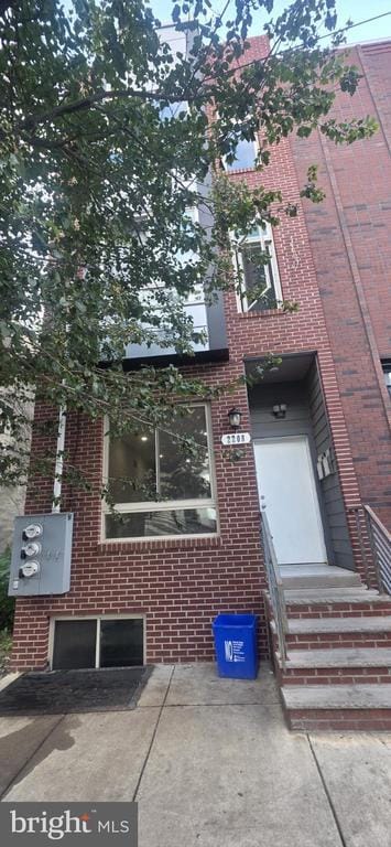 property at 2208 N 7th St