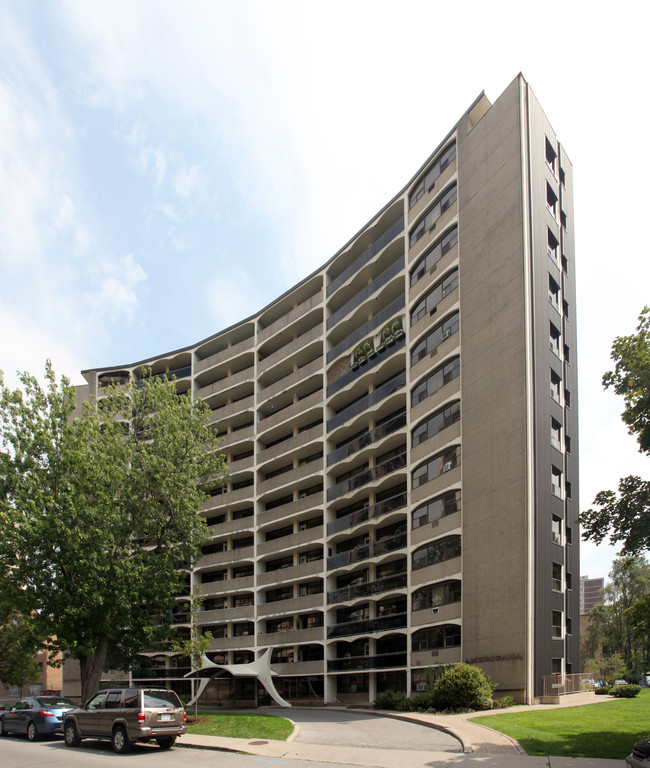 Erskine Heights in Toronto, ON - Building Photo - Building Photo