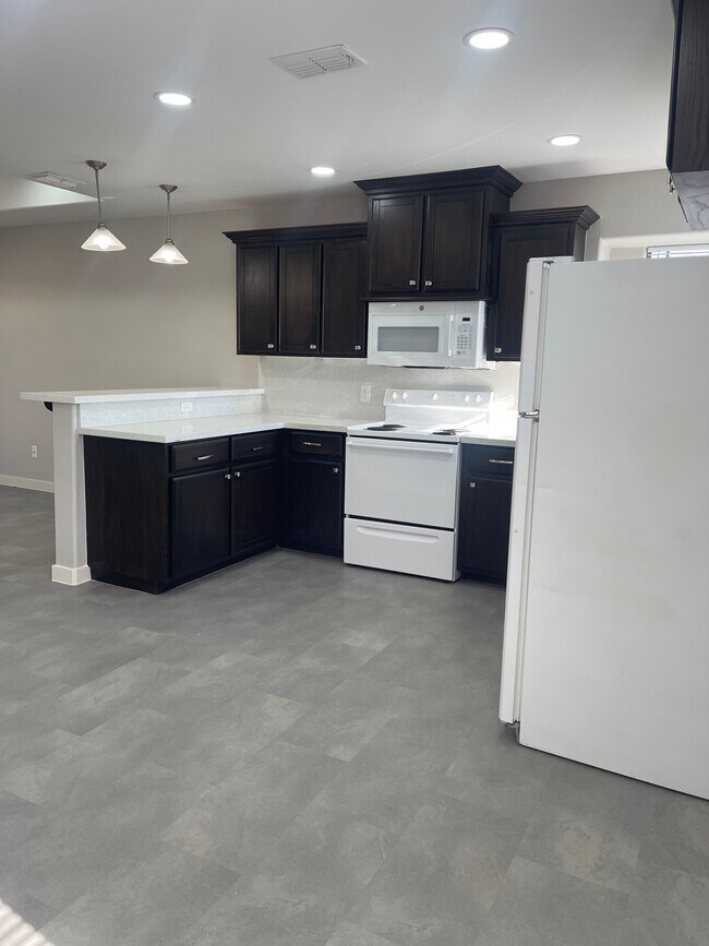 404 E 2nd St, Unit D in La Joya, TX - Building Photo - Building Photo