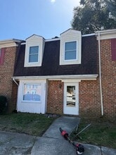 3339 Golden Oaks Ln in Chesapeake, VA - Building Photo - Building Photo