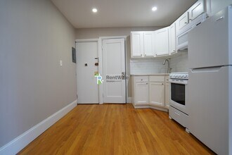 50 Park Vale Ave, Unit 25 in Boston, MA - Foto de edificio - Building Photo