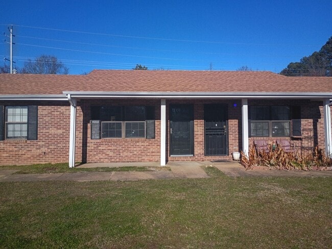 5101 N Moore Ln in Chattanooga, TN - Foto de edificio - Building Photo