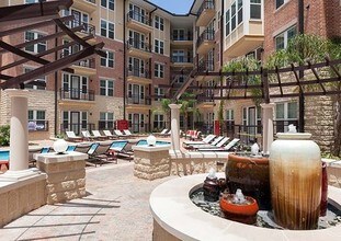 510 Richmond Ave-Unit -2BD in Houston, TX - Building Photo - Building Photo