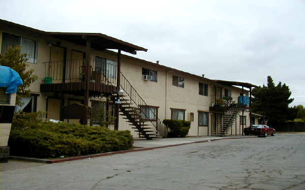 7540 Rogers Ln in Gilroy, CA - Building Photo - Building Photo