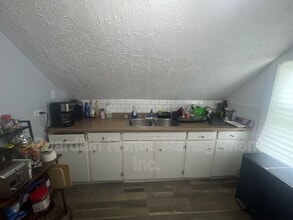 216 Ontario St in Thunder Bay, ON - Building Photo - Building Photo