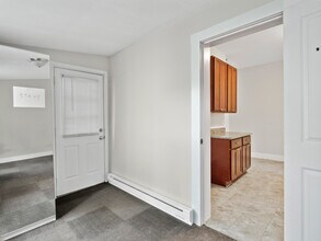 44 Cameron Ave, Unit 1 in Somerville, MA - Building Photo - Building Photo