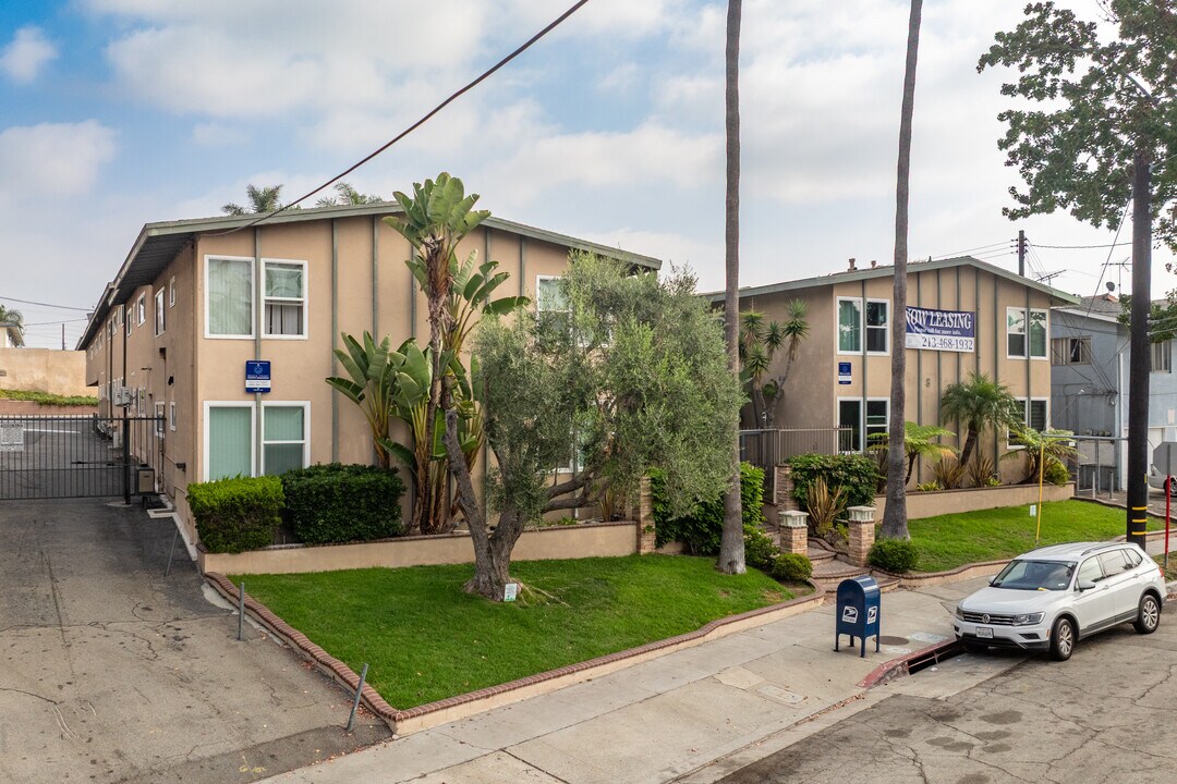 839-845 Glenway Drive in Inglewood, CA - Foto de edificio