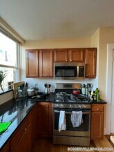 332 Beacon St, Unit 2 in Somerville, MA - Building Photo - Building Photo