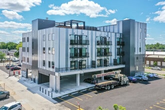 245 Kingston Cedar Rapids in Cedar Rapids, IA - Foto de edificio - Building Photo