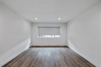 Pacific Apartment Homes at Ermanita in Torrance, CA - Foto de edificio - Building Photo
