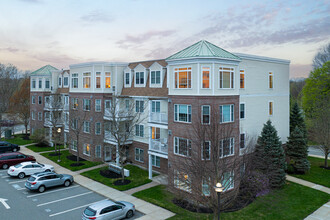 Salem Place Condominiums in Woburn, MA - Building Photo - Building Photo