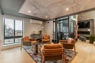 25 Exeter St, Unit 205 in Boston, MA - Building Photo - Building Photo