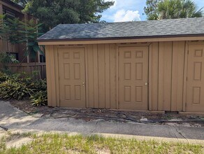 222 Crown Oaks Way in Longwood, FL - Building Photo - Building Photo