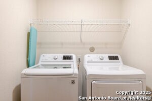 12355 Kirshner Way in San Antonio, TX - Building Photo - Building Photo