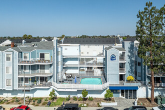 Mystic Cove in Long Beach, CA - Building Photo - Building Photo