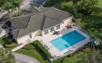 2903 Briarmeric Way in Fort Pierce, FL - Building Photo - Building Photo