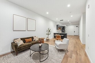 701 Hudson in Los Angeles, CA - Foto de edificio - Building Photo