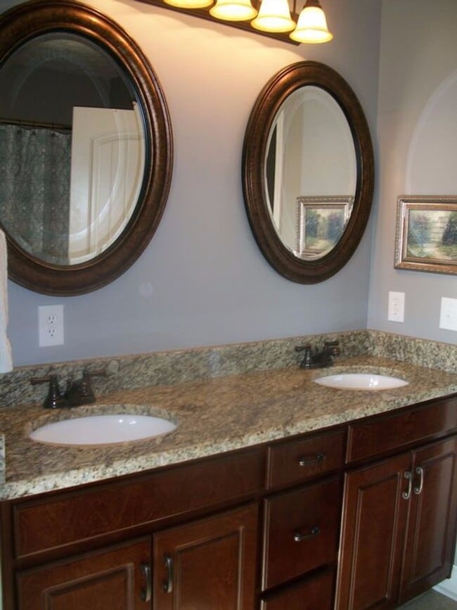 property at 101 Southridge Ct