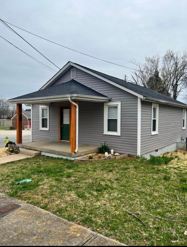 property at 417 N Charlotte St