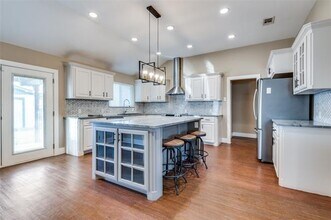 3924 Finley Rd in Irving, TX - Building Photo - Building Photo