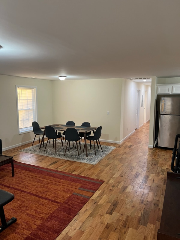 136 Cooper St in Manchester, CT - Foto de edificio - Building Photo