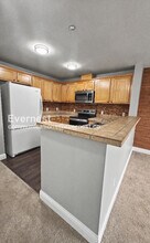 1698 25th Pl NE in Issaquah, WA - Building Photo - Building Photo