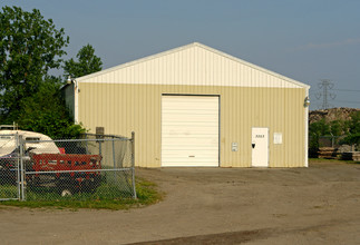 North Star Estates in Little Canada, MN - Building Photo - Building Photo