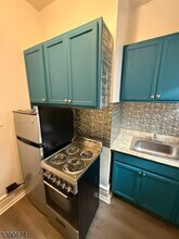 210 W State St in Trenton, NJ - Building Photo - Building Photo