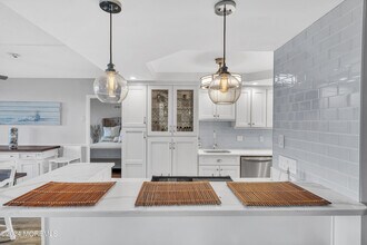 480 Ocean Ave in Long Branch, NJ - Foto de edificio - Building Photo