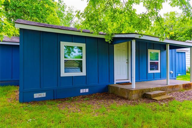 property at 209 Pecan St