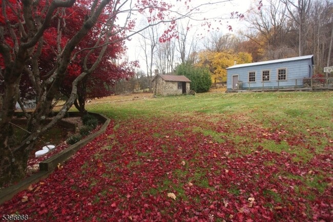 18 Little Philadelphia Rd in Washington, NJ - Building Photo - Building Photo