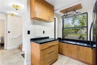 200 City View Dr in Fort Lauderdale, FL - Building Photo - Building Photo