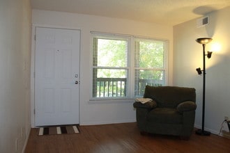 1318 SW Buchanan St in Topeka, KS - Building Photo - Building Photo