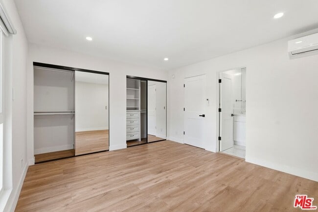 1861 Midvale Ave in Los Angeles, CA - Building Photo - Building Photo