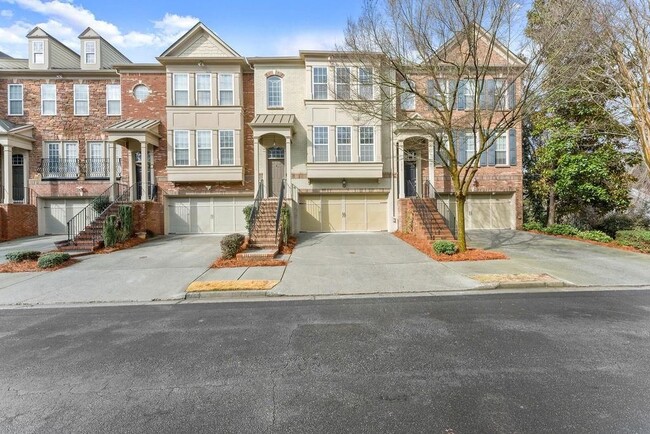 2876 Overlook Way in Atlanta, GA - Building Photo - Building Photo