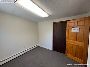 1011 Massachusetts Ave in Arlington, MA - Building Photo - Building Photo
