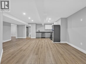 973 Westwood Dr in Lakeshore, ON - Building Photo - Building Photo