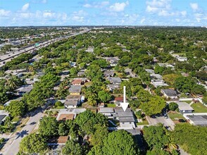 13840 NW 5th Ct in North Miami, FL - Building Photo - Building Photo