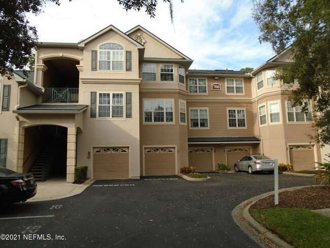 property at 13810 Sutton Park Dr N