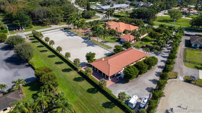 property at 14943 Paddock Dr