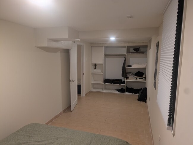 4217 Ivy Glen Rd, Unit Basement Suite in Silver Spring, MD - Foto de edificio - Building Photo