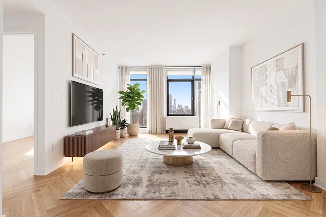 49 E 34th St, Unit 22A