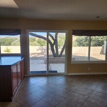 2194 Aspenpark Ct in Thousand Oaks, CA - Building Photo - Building Photo