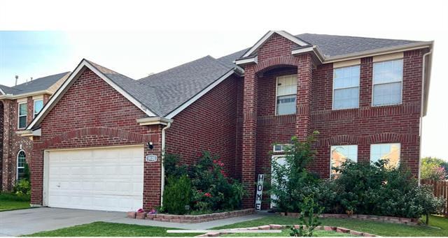 9120 Saratoga Rd in Fort Worth, TX - Building Photo