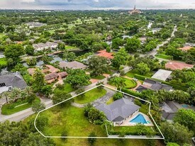 4825 Granada Blvd in Coral Gables, FL - Building Photo