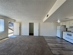 922 N 1st St in Las Vegas, NV - Building Photo - Building Photo