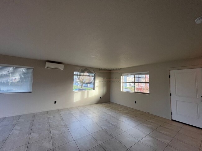 268-270 S 13th St in Philomath, OR - Building Photo - Building Photo