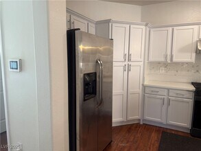 9310 Winebrook Ave in Las Vegas, NV - Building Photo - Building Photo